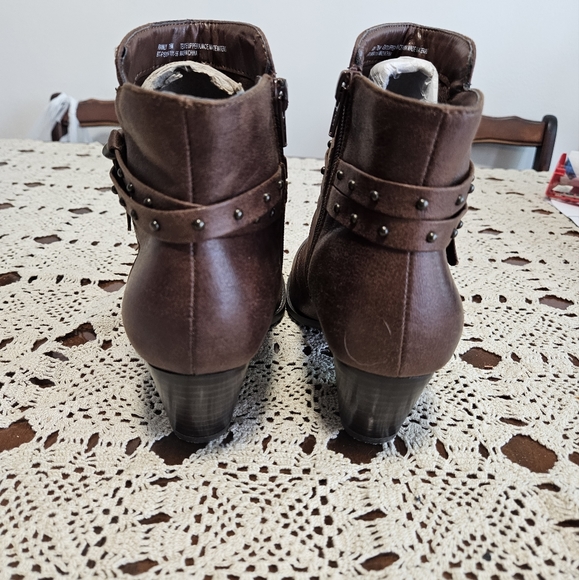 BareTraps brown booties size 7.5 - Picture 6 of 13